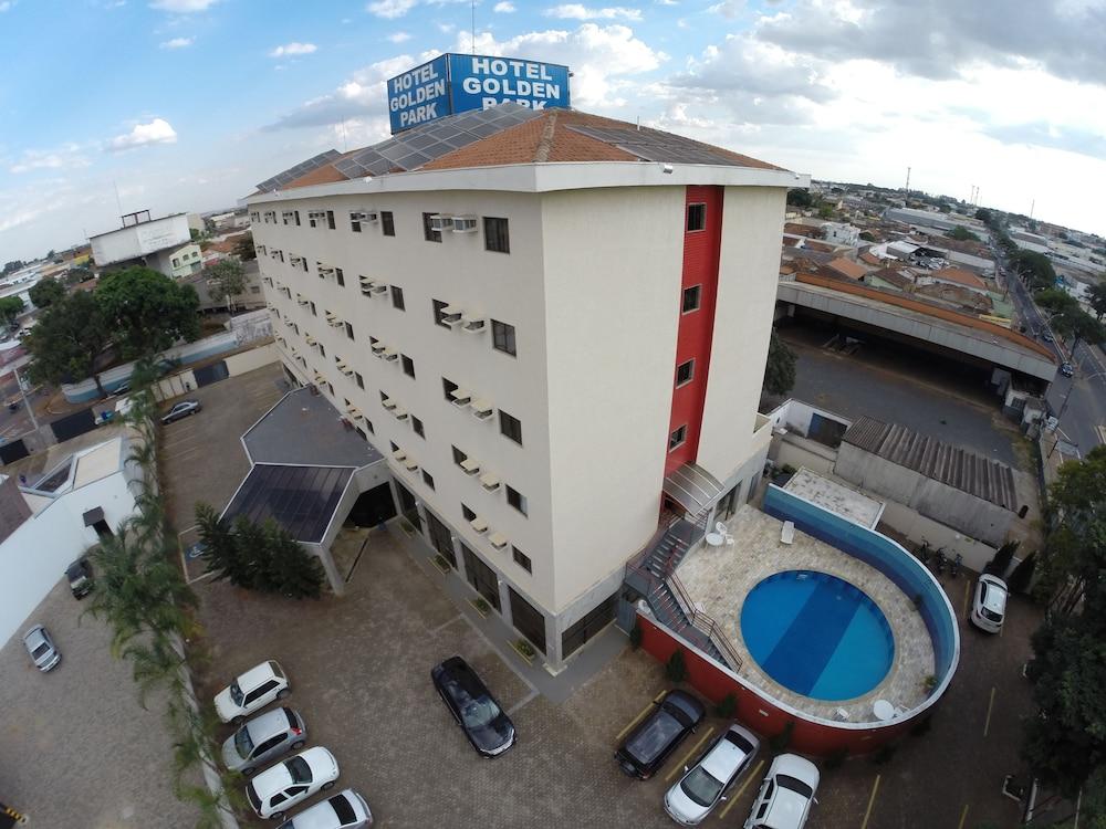 Hotel Golden Park Uberaba By Nacional Inn 外观 照片