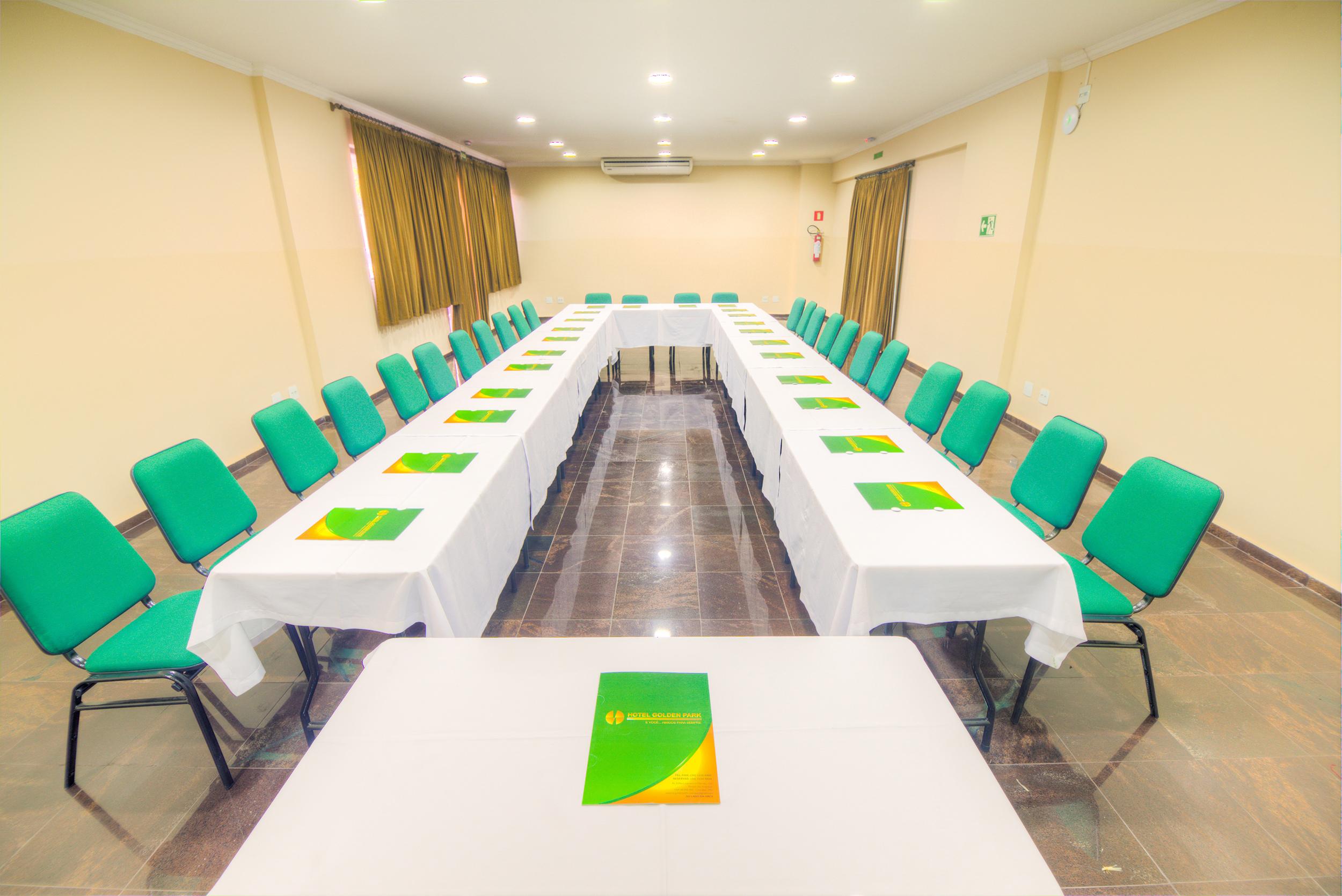 Hotel Golden Park Uberaba By Nacional Inn 外观 照片