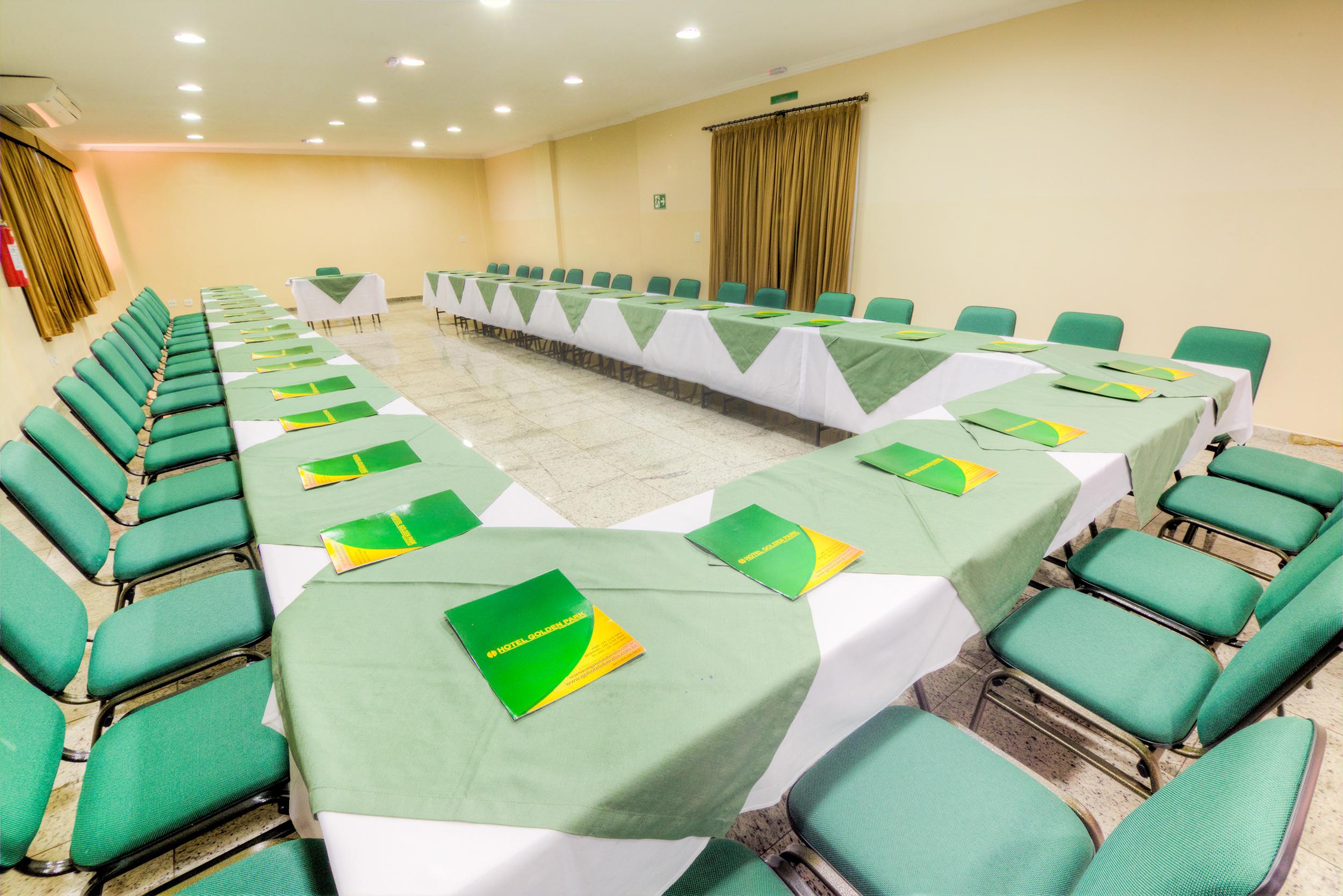 Hotel Golden Park Uberaba By Nacional Inn 外观 照片